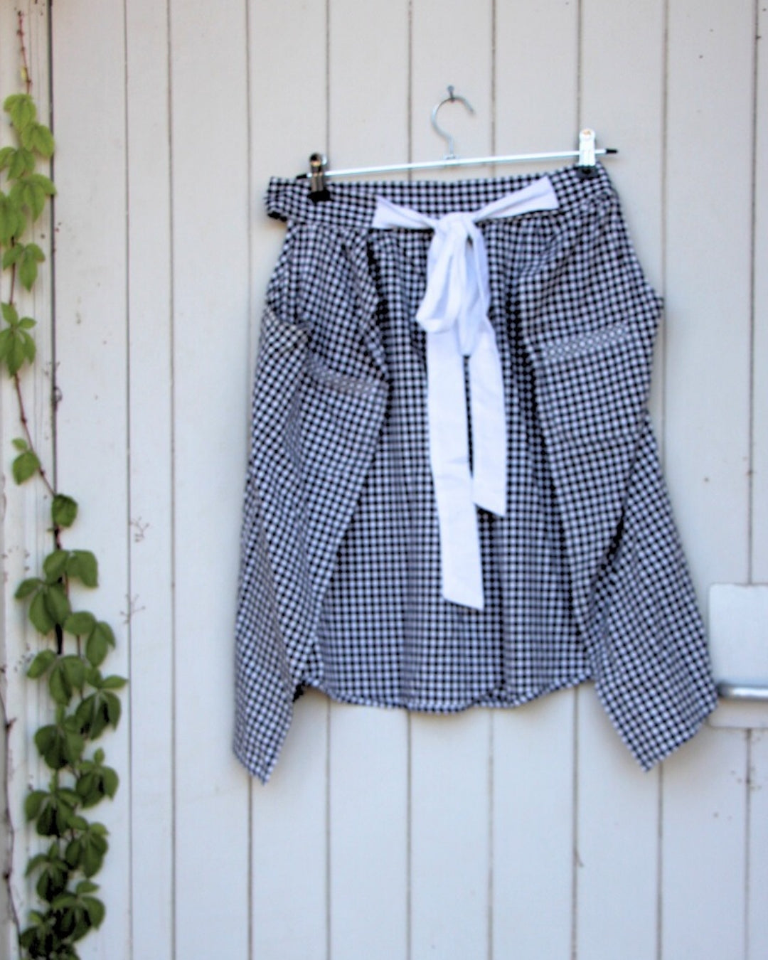 Gathered Half Apron with Keyhole Detail - Blue Gingham